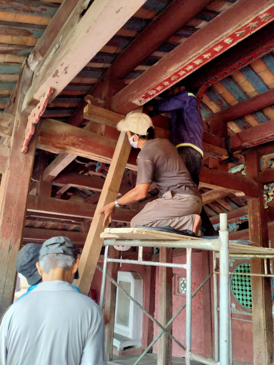 Hội An chằng chống di tích trước giờ bão số 5 đổ bộ ảnh 3