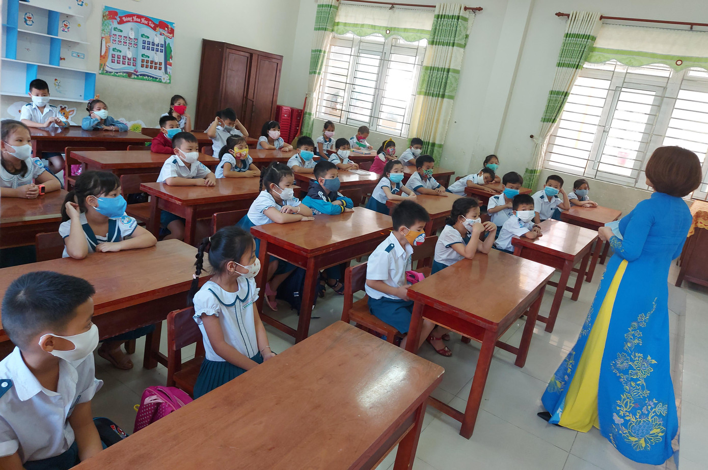 Hàng chục triệu HS,SV đi học trở lại sau kì nghỉ dài chưa từng có ảnh 15