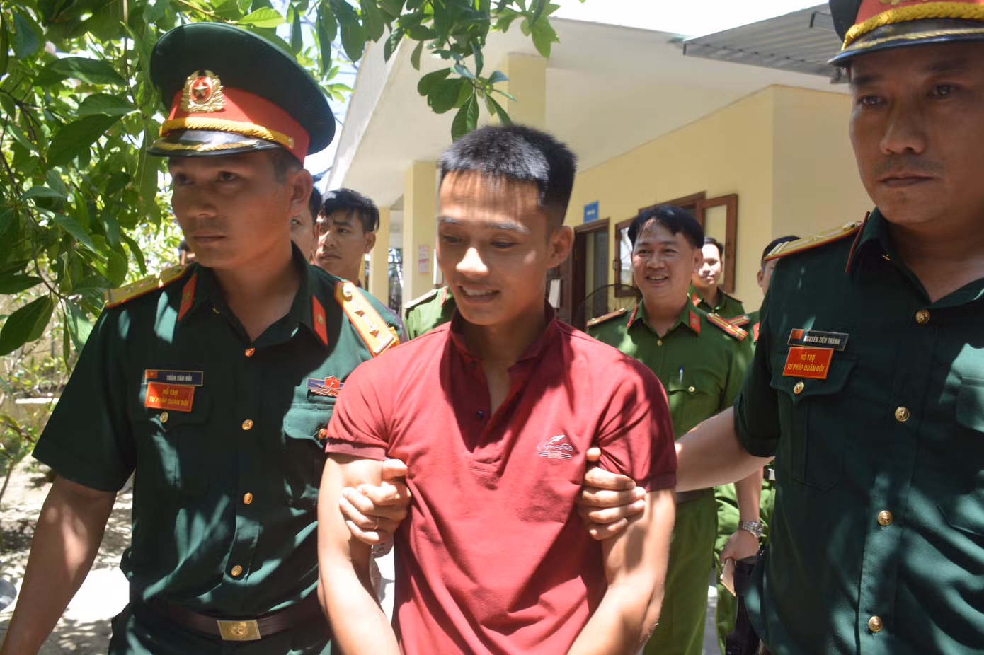 Phạm nhân vượt ngục Triệu Quân Sự đã được di lý về Trại tạm giam Quân khu V ảnh 1