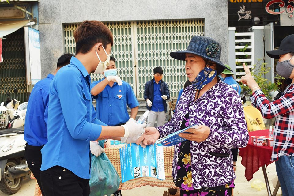 Quảng Nam: 2 người trốn viện từng tiếp xúc gần với bệnh nhân 425 ảnh 1