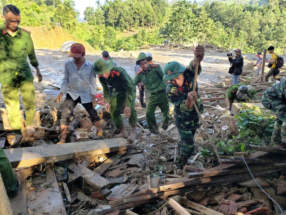 Người mẹ mất 3 con trong vụ lở núi Trà Leng: 'Sữa căng tức mà con không còn' ảnh 6