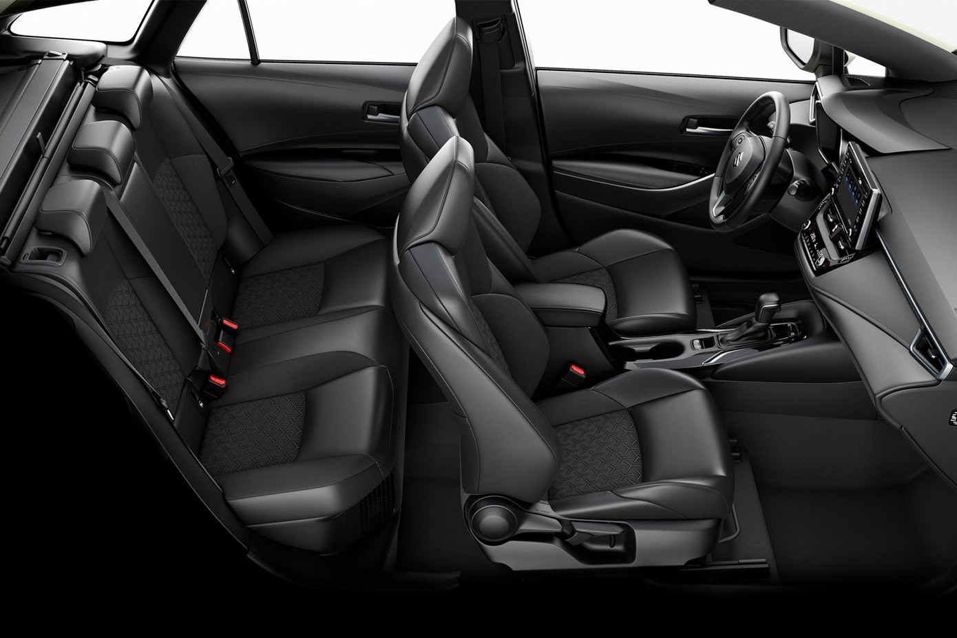  Suzuki Swace mới được 'thổi hồn' bởi Toyota ảnh 7