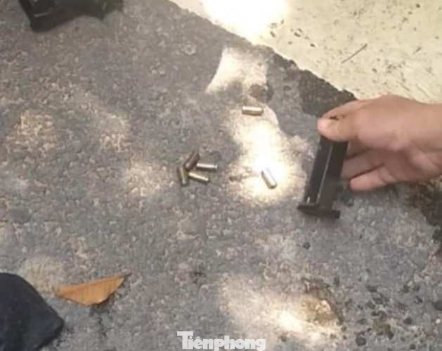 Bị dân vây bắt, tên trộm nổ súng hòng thoát thân ảnh 3