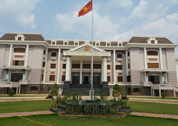 Thực hư việc bị cáo lại tự tử ở trụ sở TAND Bình Phước ảnh 2