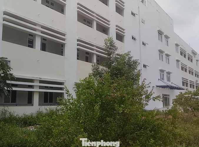 Cận cảnh 3 bệnh viện gần nghìn tỉ xây xong bỏ hoang ảnh 6