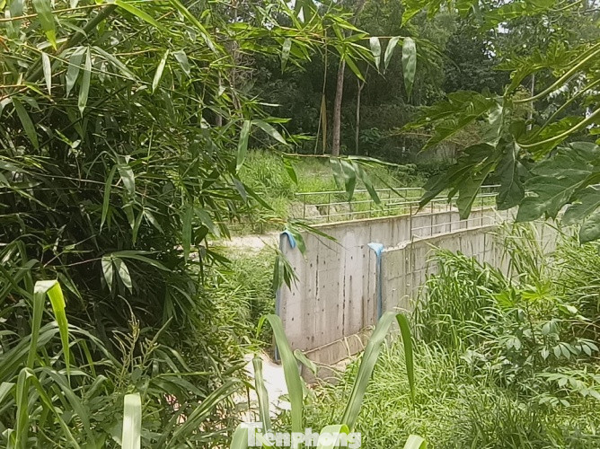 Dự án cống thoát nước dừng giữa chừng, nước lớn làm sập nhà dân ảnh 4