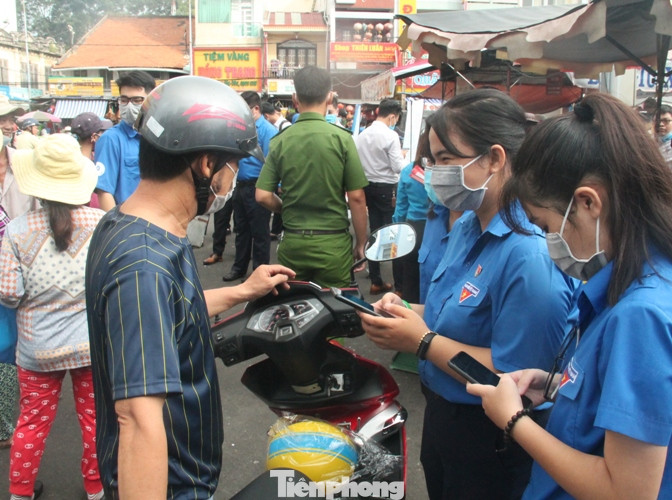 Tuổi trẻ Bình Dương vì môi trường xanh, chung tay đẩy lùi COVID-19 ảnh 4