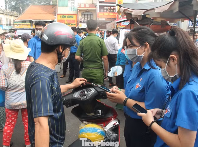 Tuổi trẻ Bình Dương vì môi trường xanh, chung tay đẩy lùi COVID-19 ảnh 4