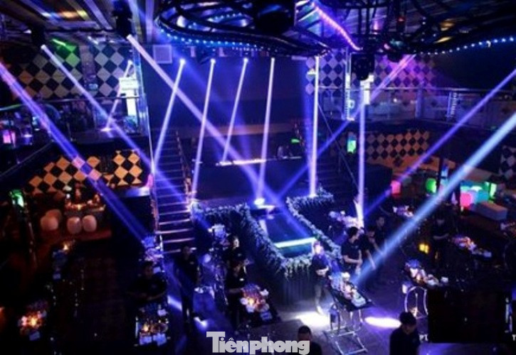 Bình Dương đóng cửa quán, dừng hoạt động đông người ảnh 1