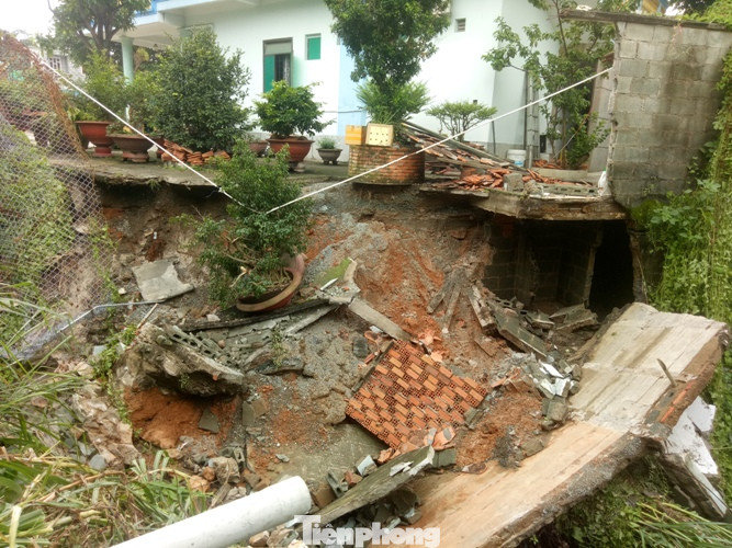 Dự án cống thoát nước dừng giữa chừng, nước lớn làm sập nhà dân ảnh 1