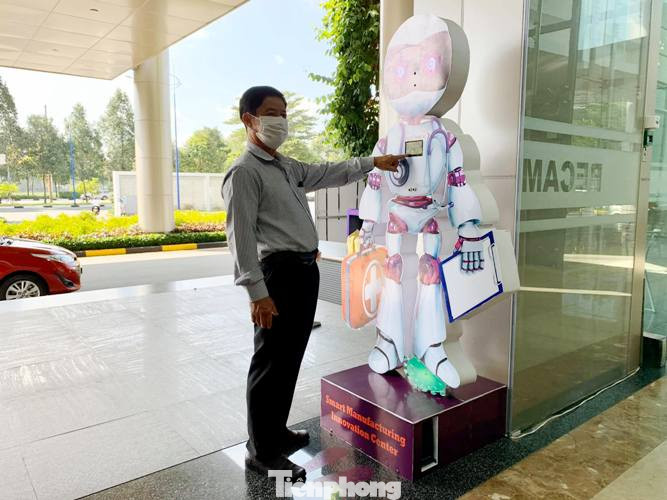 ‘Đi từng ngõ, gõ từng nhà, rà từng người’ chặn dịch từ gốc ảnh 1