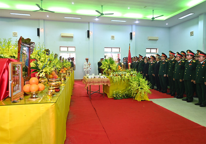 Những hình ảnh xúc động trong lễ truy điệu 13 chiến sĩ hy sinh ảnh 1