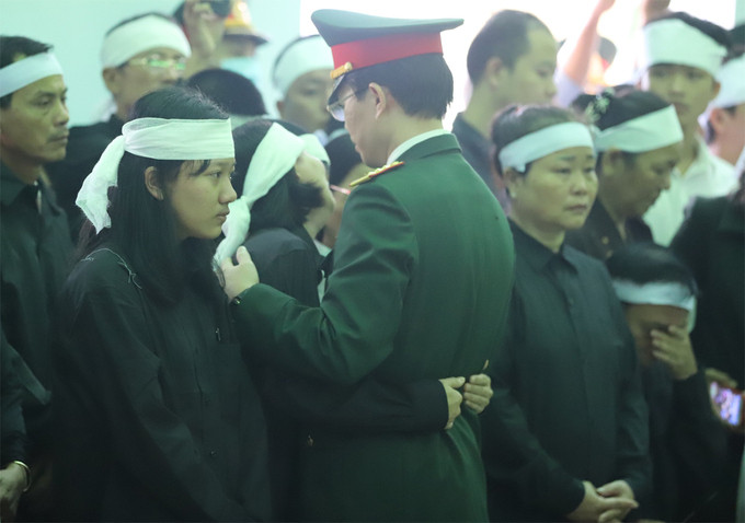 Lễ viếng 13 liệt sĩ: Vĩnh biệt những người con dũng cảm của Tổ quốc ảnh 6