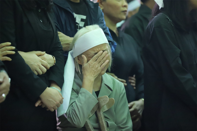 Những hình ảnh xúc động trong lễ truy điệu 13 chiến sĩ hy sinh ảnh 9