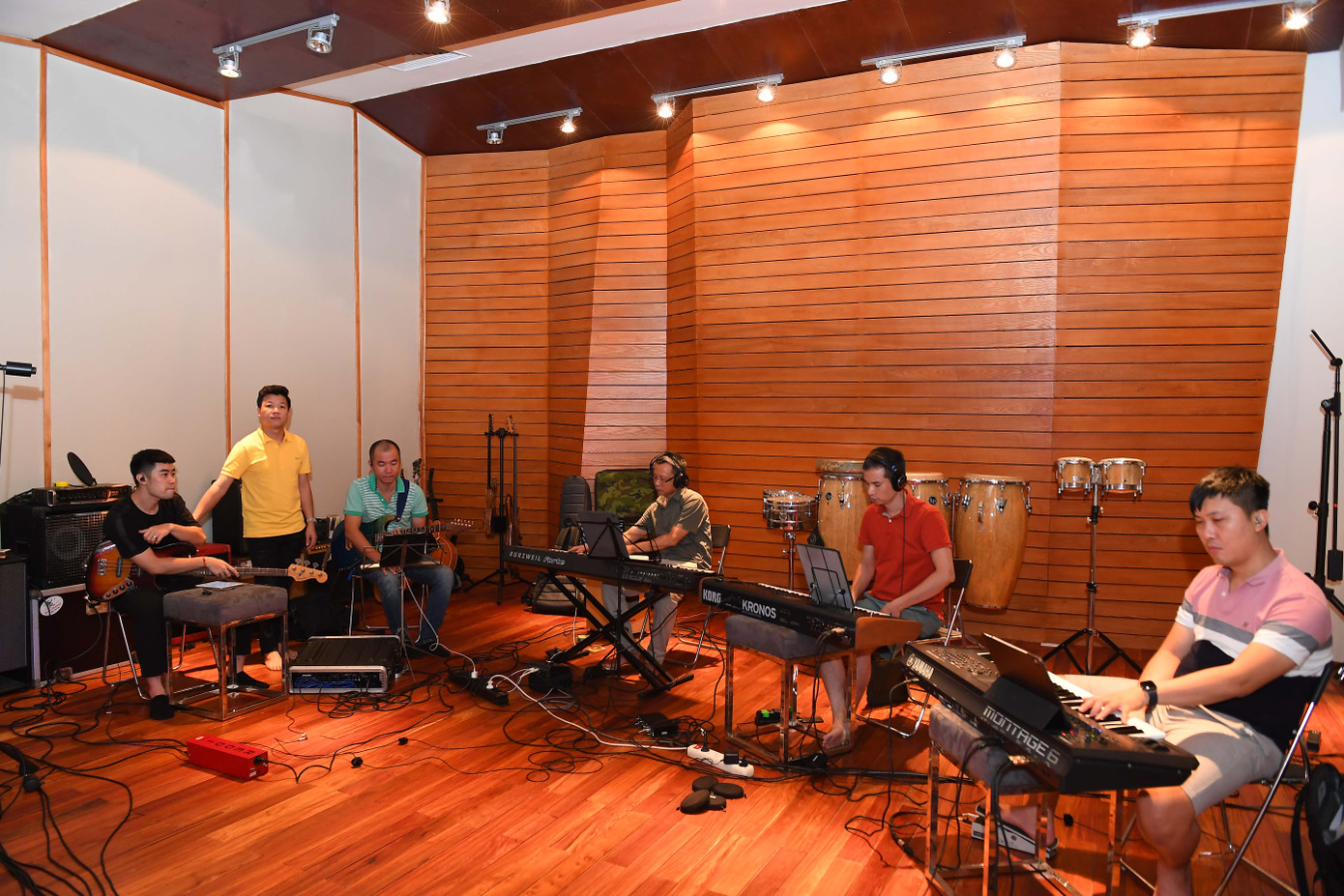 Người đàn ông đứng sau thành công của Vũ Thắng Lợi ảnh 3