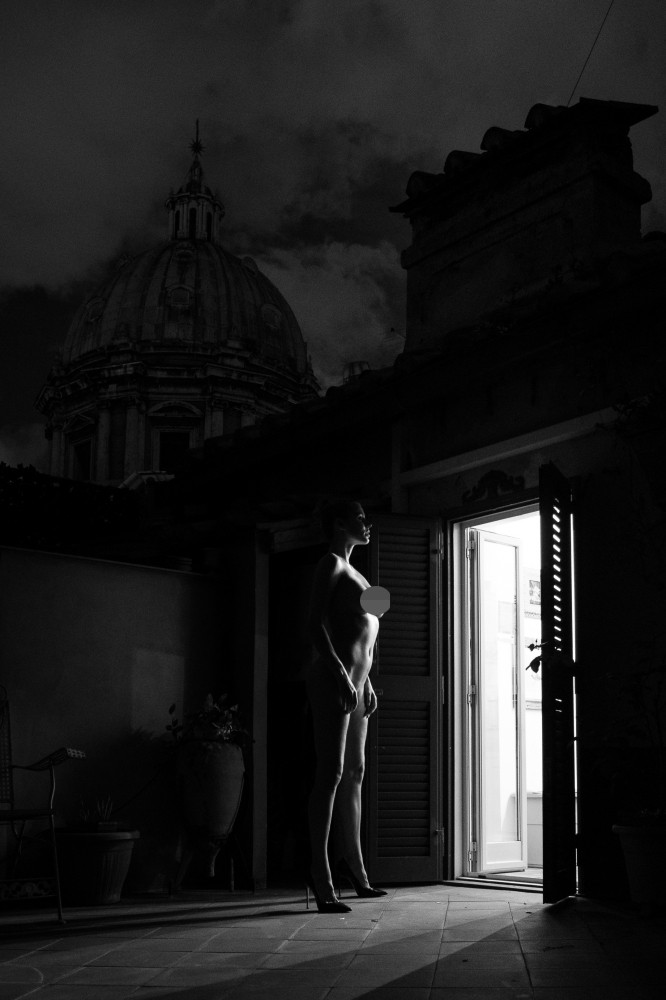 Những bức ảnh khỏa thân đen – trắng đẹp nhất năm 2020 ảnh 11