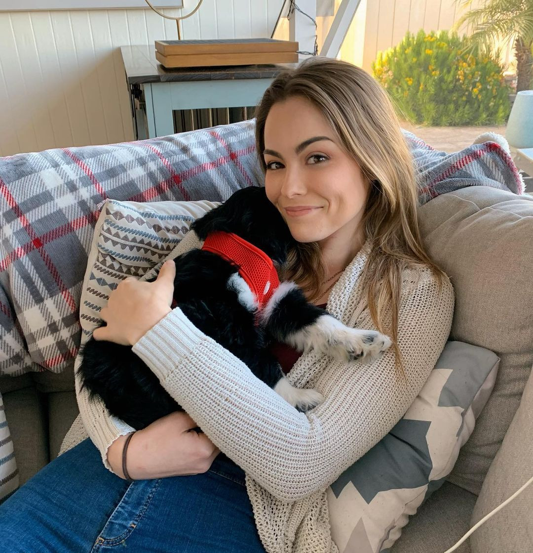 Sắc vóc cực phẩm của người mẫu 27 tuổi đăng quang Hoa hậu Trái đất Mỹ 2021 ảnh 9