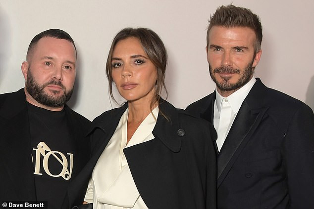 Dân mạng ‘dậy sóng’ vì chiếc áo cũ của cậu út nhà David Beckham được bán giá hơn 3 tỷ đồng ảnh 3