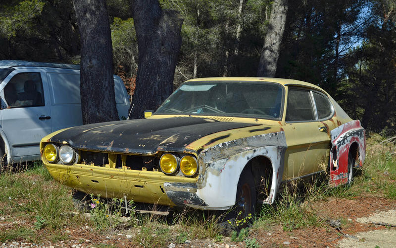 Khám phá những xế hộp bị bỏ hoang trên khắp thế giới ảnh 5