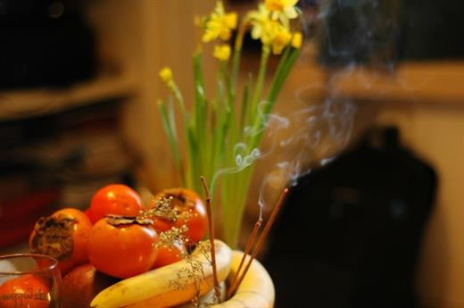 Ngày Tết thắp hương cần nhớ những điều này kẻo 'hại cả nhà' ảnh 3