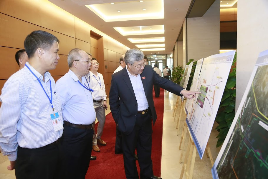 Bộ trưởng GTVT cam kết tiến độ, chất lượng tốt nhất cho sân bay Long Thành ảnh 1