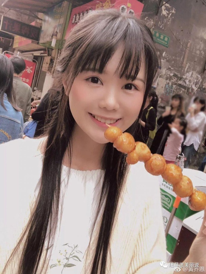 'Hot girl cổ trang' lộ mặt thật già nua trên truyền hình ảnh 2