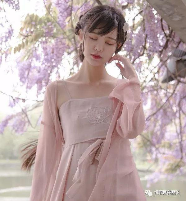 'Hot girl cổ trang' lộ mặt thật già nua trên truyền hình ảnh 3