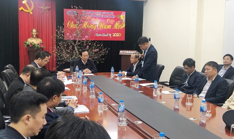 Hàng chục nhà xe tăng giá vé dịp Tết ảnh 2