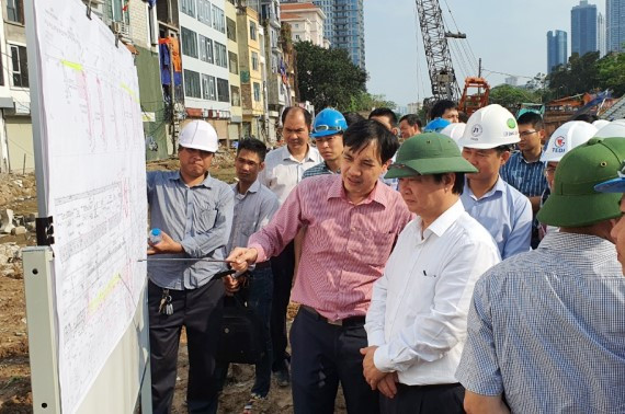 Lãnh đạo Hà Nội đi kiểm tra dự án đầu tư công cấp bách ảnh 1