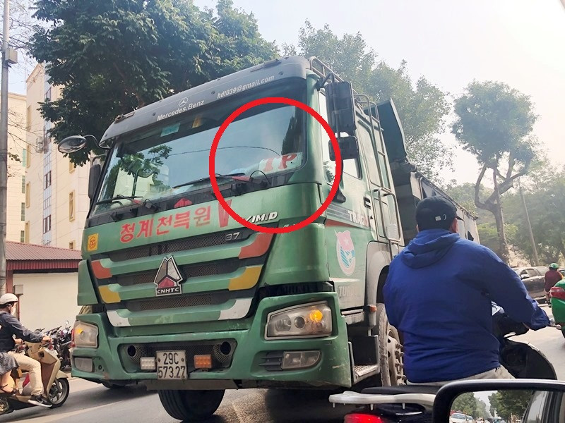 Ông chủ xe 'hổ vồ' náo loạn phố cấm Hà Nội là ai? ảnh 3