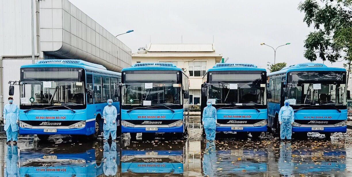 Tâm sự của tài xế xe buýt đưa người hết cách ly về địa phương ảnh 2