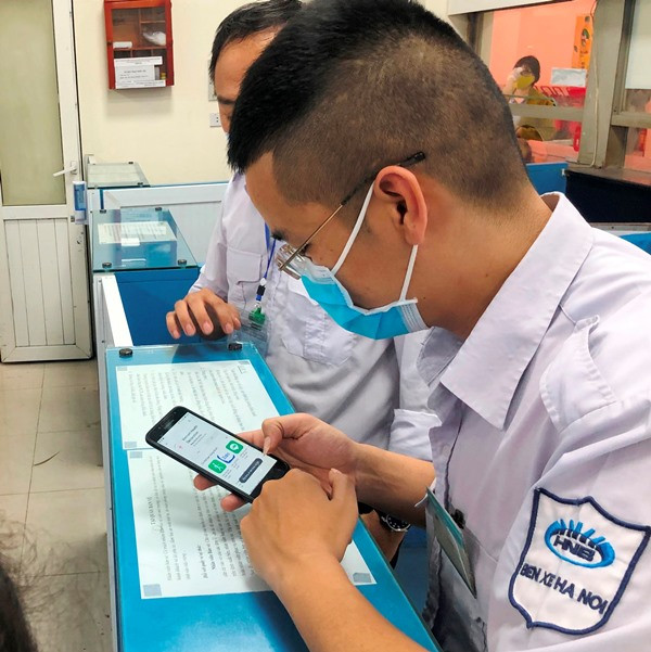 Buộc khai báo y tế điện tử, nhà xe trình điện thoại 'cùi bắp' ảnh 6