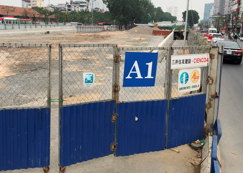 Đường tắc nhưng công trường giao thông vẫn 'nguội lạnh' sau Tết ảnh 6