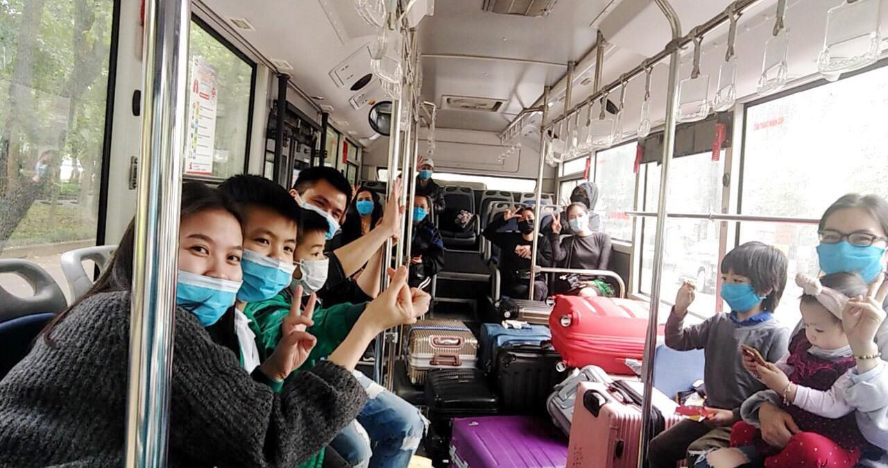 Tâm sự của tài xế xe buýt đưa người hết cách ly về địa phương ảnh 1