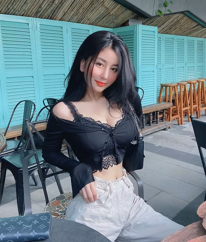 Khi bạn đang bận lên mạng tán dóc mỗi ngày, nhiều gái đẹp đã có nhà có xe từ năm 19 tuổi - Ảnh 9.