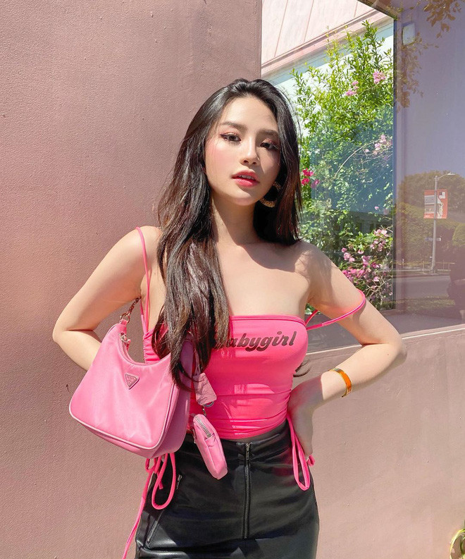 Khi bạn đang bận l&#234;n mạng t&#225;n d&#243;c mỗi ng&#224;y, nhiều g&#225;i đẹp đ&#227; c&#243; nh&#224; c&#243; xe từ năm 19 tuổi - Ảnh 15.