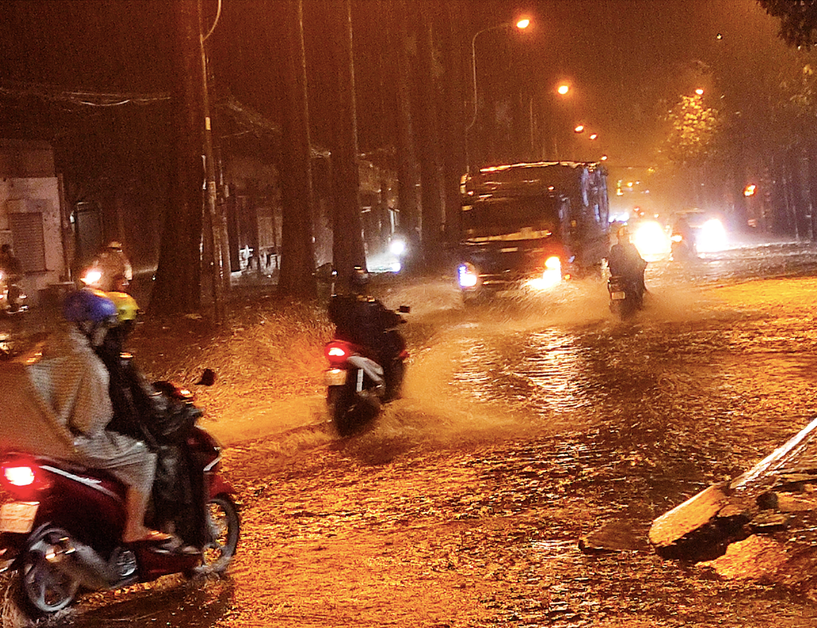 Sài Gòn sắp đón mưa to ngày thứ 2 liên tiếp ảnh 1