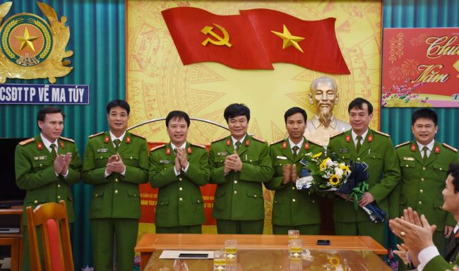 'Ôm' 17 bánh heroin lên chuyến tàu Bắc-Nam ảnh 2