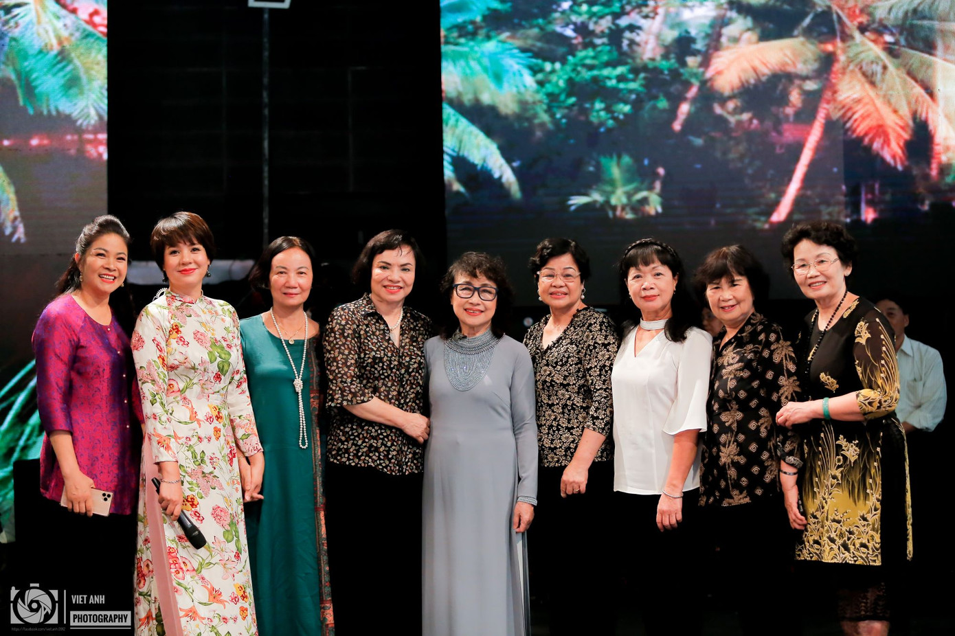 Quán Thanh Xuân thắng lớn, không chỉ ekip đình đám mà còn có đội ngũ 'quyền lực' ảnh 3