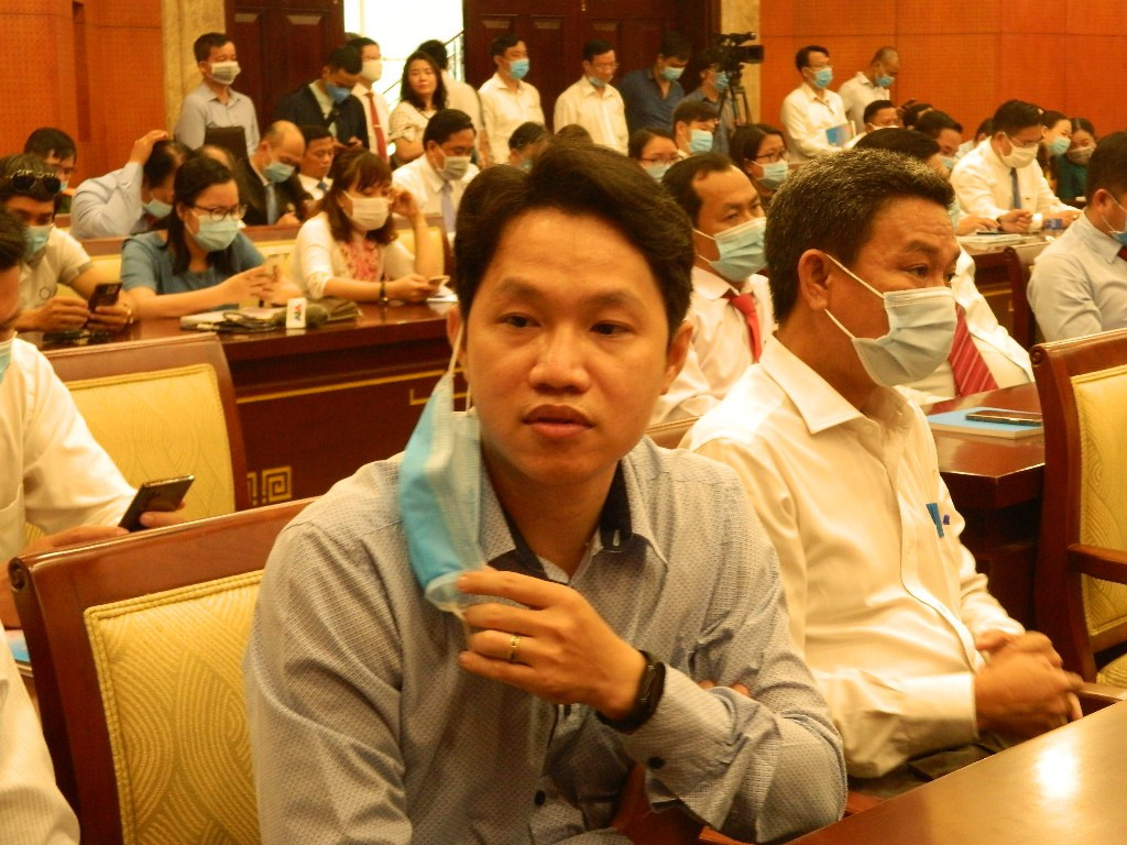 Nhiều phường ở TPHCM xin tăng biên chế, lập sàn giao dịch công chức ảnh 1