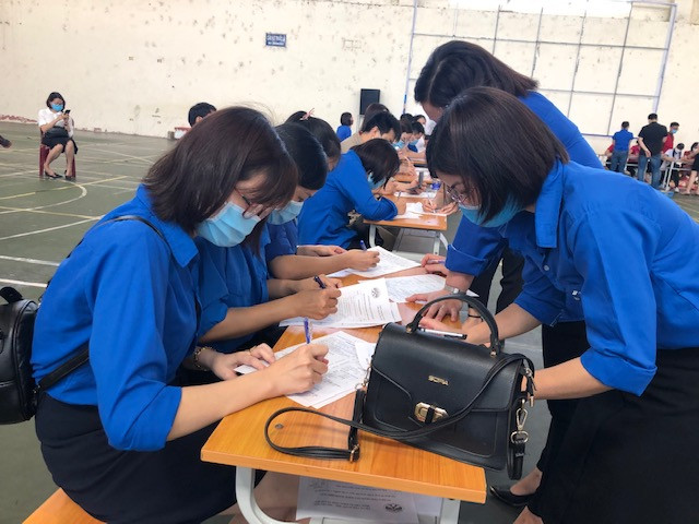 Hơn 260 cán bộ, chiến sĩ công an thành phố Huế hiến máu tình nguyện ảnh 4