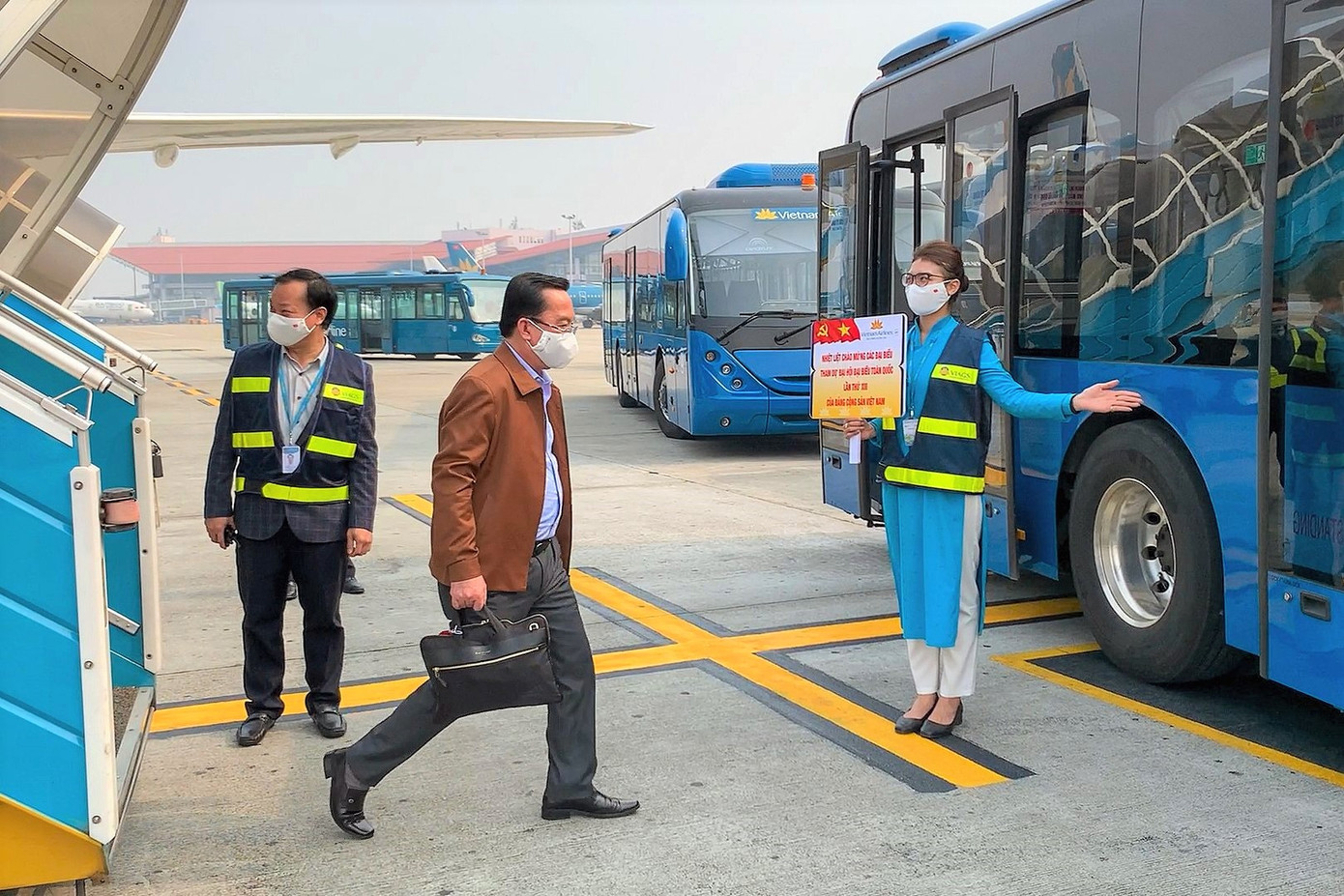 Ngày bay cao điểm phục vụ đại biểu dự Đại hội XIII của Đảng ảnh 1