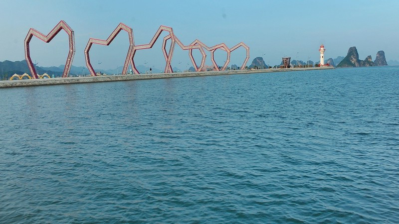 Lấn chiếm vịnh trái phép, chủ dự án BĐS 'hot' nhất Vân Đồn buộc trả nguyên trạng ảnh 3