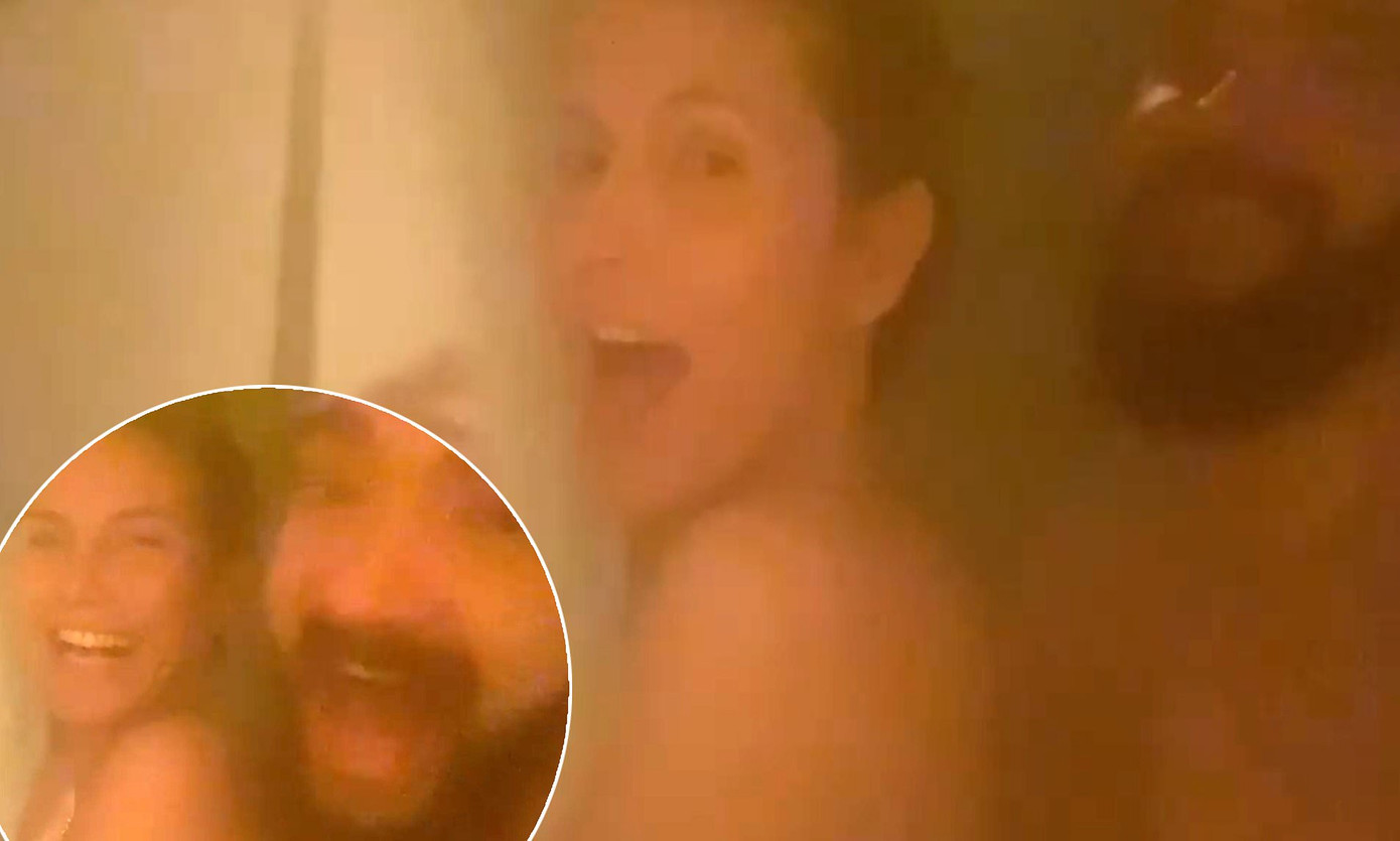 Đăng video khoả thân tắm cùng chồng trẻ, cựu siêu mẫu Heidi Klum bị chỉ trích ảnh 1