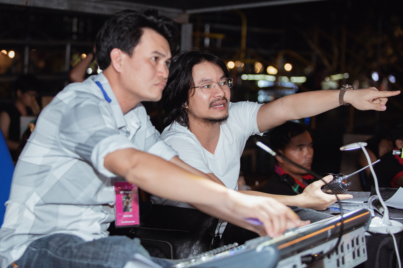 Hoa hậu Mỹ Linh, Tiểu Vy để mặt mộc nhưng cực thần thái tổng duyệt Người đẹp thời trang ảnh 5