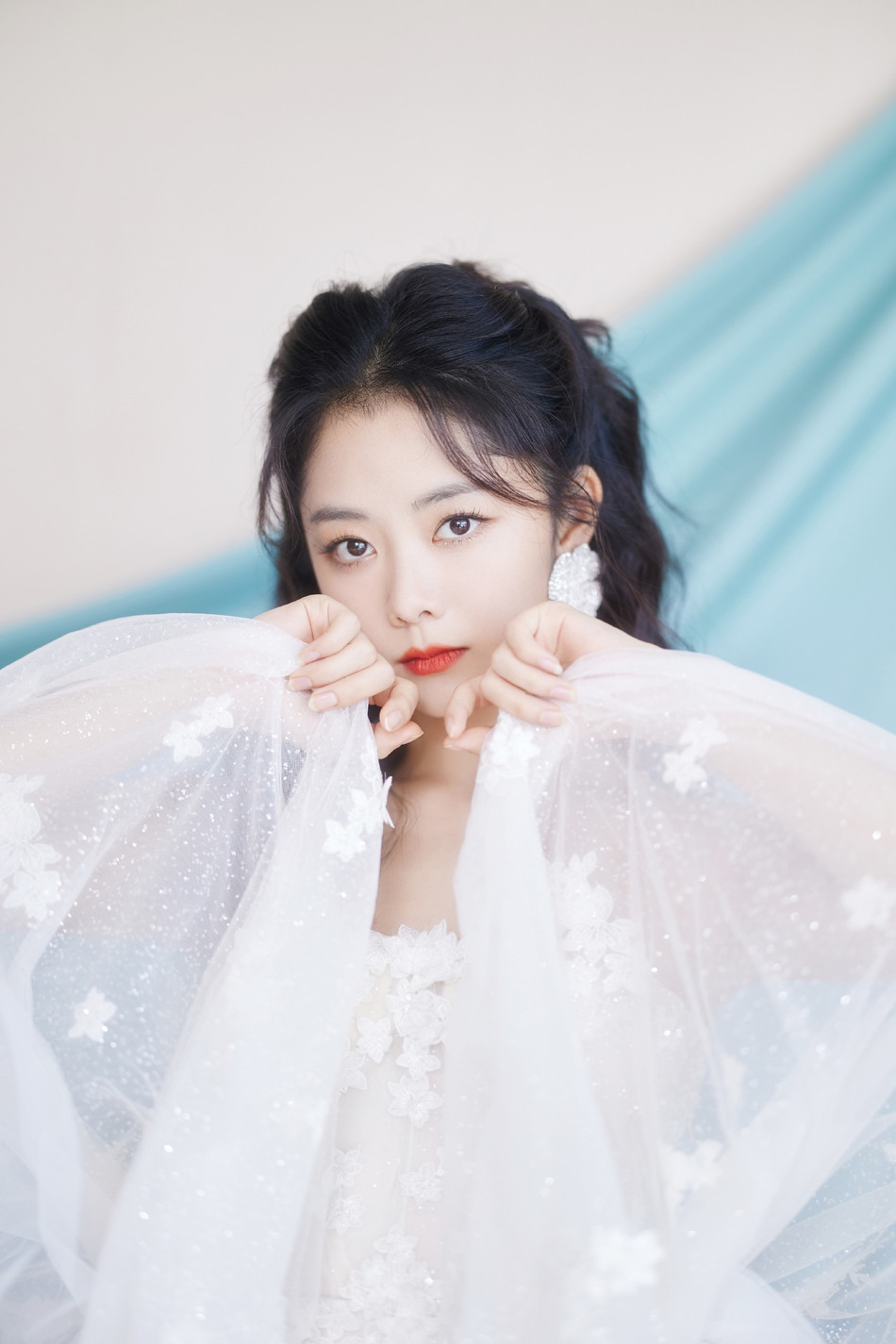 Loạt mỹ nhân Hoa ngữ khoe sắc vóc cực phẩm tại sự kiện Lễ độc thân ảnh 10