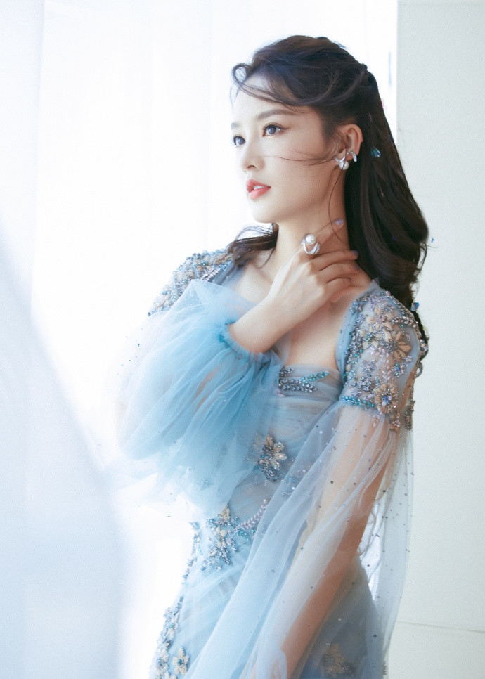 Loạt mỹ nhân Hoa ngữ khoe sắc vóc cực phẩm tại sự kiện Lễ độc thân ảnh 8