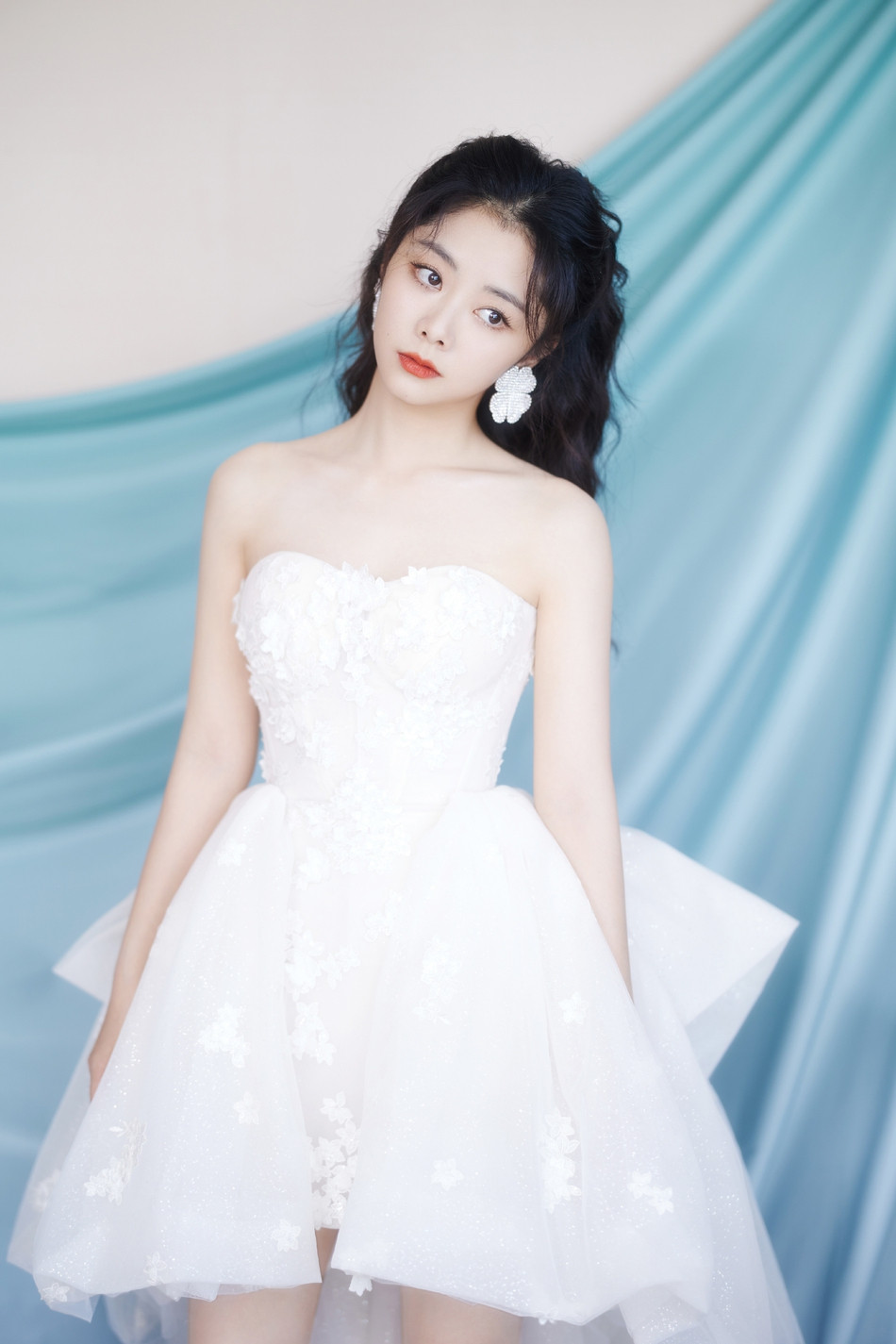 Loạt mỹ nhân Hoa ngữ khoe sắc vóc cực phẩm tại sự kiện Lễ độc thân ảnh 11