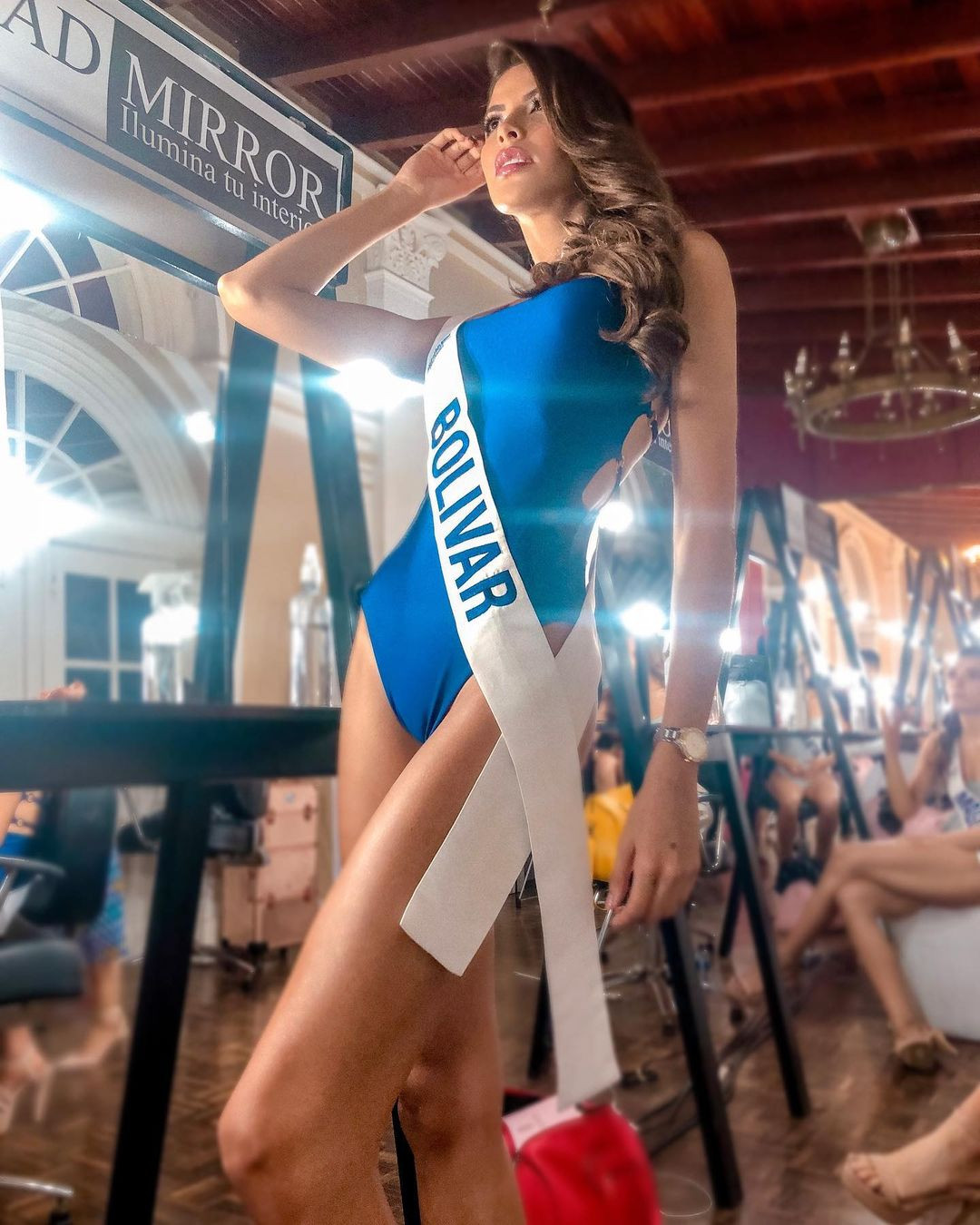 Sắc vóc nóng bỏng của cô gái 1m80 đăng quang Hoa hậu Hoàn vũ Colombia 2020 ảnh 4