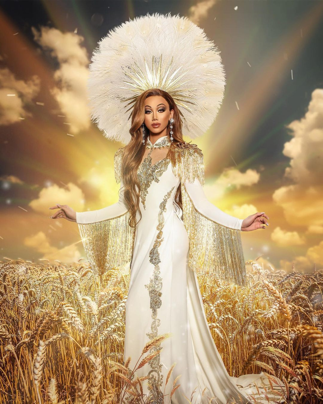 Vẻ đẹp phi giới tính của drag queen gốc Việt nổi tiếng qua show truyền hình Mỹ ảnh 7